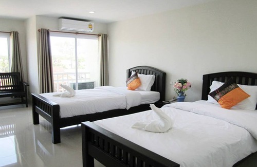 Pho Sadet Hotel | Maharaj Grand