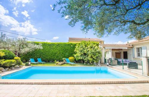 Maillane House | Maillane