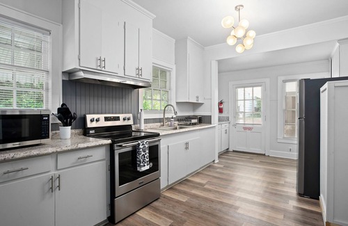 Laurel House | Main House at Mason Park across from Laurel's Dog Park