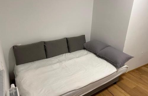 Wiener Neustadt Apartment | Main Square Loft Apartment for 6