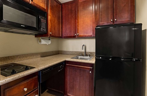 Houma Hotel | MainStay Suites Houma