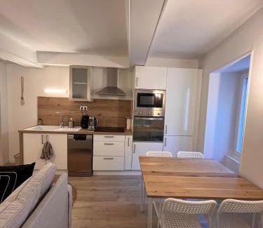 Saint-Chaptes House | Maison 1807