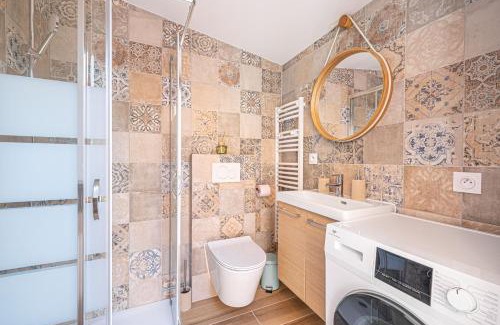 La Madeleine Apartment | Maison 6-7p, Terrasses, proche Plages, Nice Centre