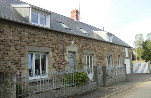 Rouperroux House | Maison ancienne près de la forêt avec jardin et jeux pour enfants - FR-1-497-16