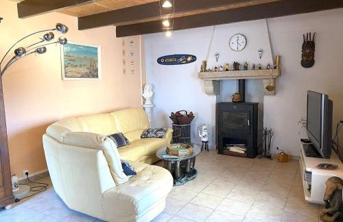 Pleumeur-Bodou House | Maison avec WIFI, jardin clos et terrasse, à 500m de la mer et du GR34, Île Grande - FR-1-368-13