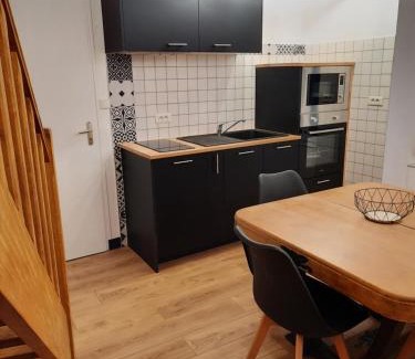 Cerizay Apartment | maison bonheur
