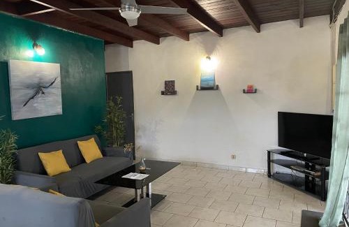 Cayenne House | Maison chaleureuse et très spacieuse-Aloe