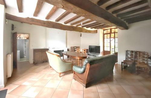 Mouterre-Silly House | Maison charmante à Mouterre-Silly avec jardin privé