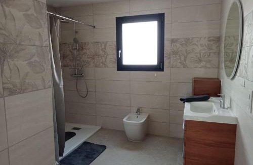 Sardieu Villa | Maison climatisée avec jardin à Sardieu 3km de la Côte St André