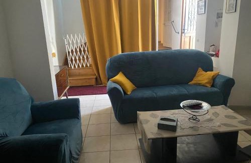Clion House | Maison confortable à Clion avec parking privé
