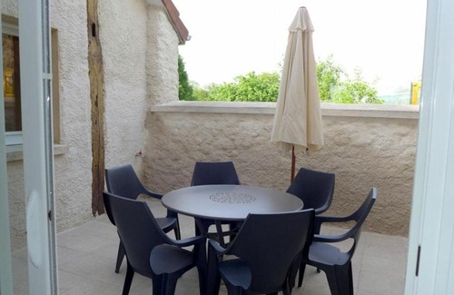 Vignes-la-Cote House | Maison conviviale avec garage, 3 chambres, terrasse fermée et accessible aux personnes handicapées - FR-1-611-25