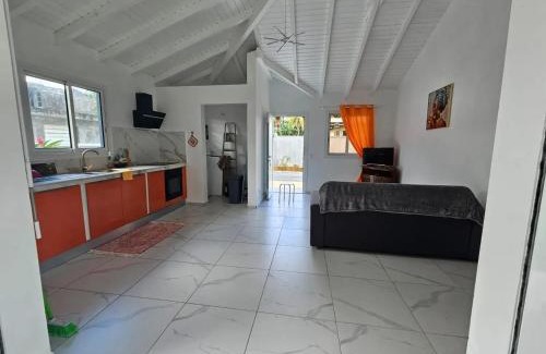 Lamentin House | Maison cosy à Lamentin, 20m², climatisation