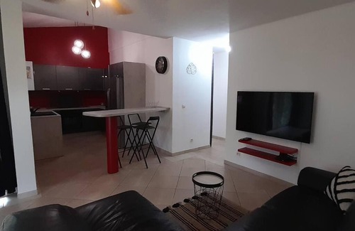 La Possession House | Maison cosy avec piscine