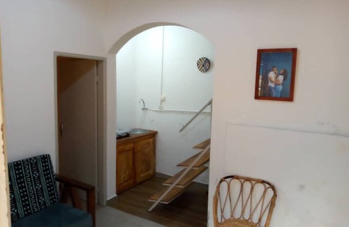 Yaounde Villa | maison d'hôte sécurisée situé au coeur de ville avec galerie d'art et restaurant