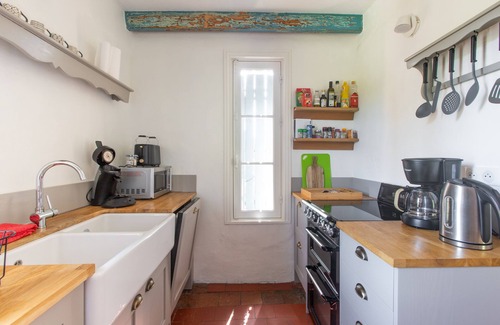 Saint-Ouen-le-Pin Cottage | Maison de campagne-Cottage-Ensuite with Bath