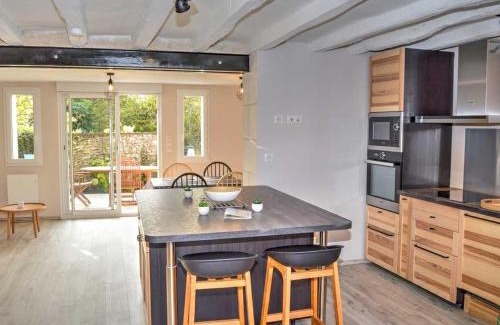 Chedigny House | Maison de plain-pied, cour et jardin privé, proche sites touristiques, idéale familles ou amis - FR-1-381-480