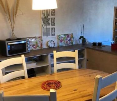 La Gaude House | Maison de village vue montagne