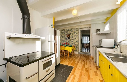 Cap-a-l'Aigle Bed & Breakfast | Maison des Lilas