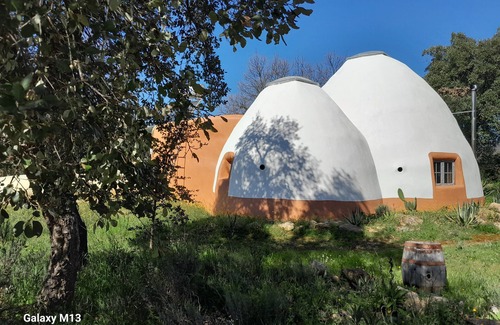 Penamacor House | "maison Dome Écologique" en Plein Millieu de la Campagne