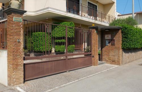 Pompei House | Maison Douce