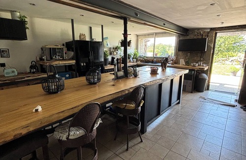 Roquebrune House | Maison en Plein Coeur de Campagne. Animaux de Compagnie Acceptés!