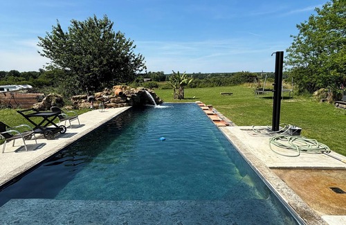 Roquebrune House | Maison en Plein Coeur de Campagne. Animaux de Compagnie Acceptés!