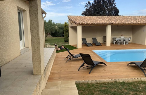 Saint-Laurent-La-Vernede House | Maison de Vacances Pour 10 Personnes + Piscine Privée