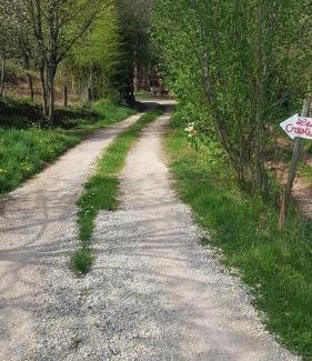 Valady House | maison isolée dans les vignes et les bois