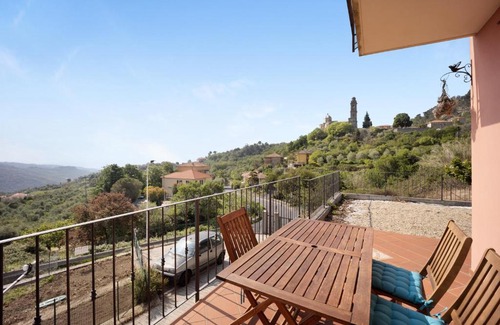 Diano Arentino Apartment | Maison Laura