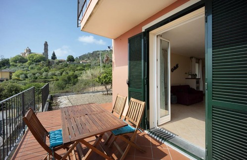Diano Arentino Apartment | Maison Laura
