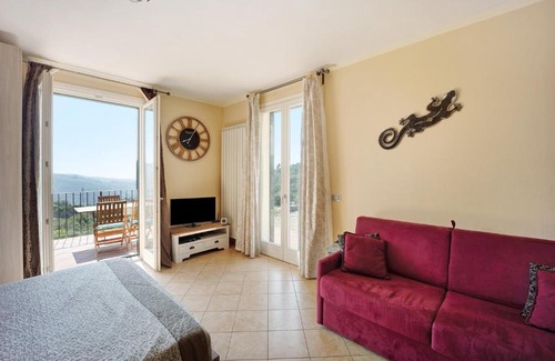 Diano Arentino Apartment | Maison Laura