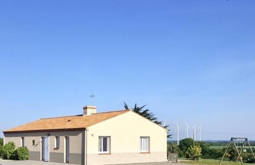 Brem Sur Mer House | Maison récente à la ferme avec jardin, terrasses, 4 chambres, proche plages et pêche privée - FR-1-426-86