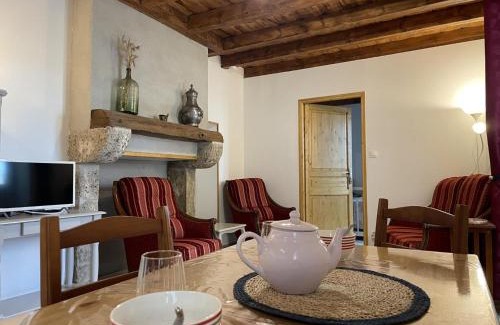 Rongeres House | Maison rénovée en campagne avec jardin proche Vichy - FR-1-489-381