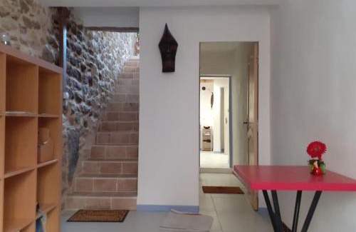 Jouques House | Maison restaurée à l'ancienne avec terrasse