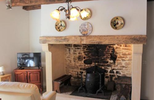 Tamnies Apartment | Maison rustique près de Sarlat: 4 chambres, jardin, Wi-Fi, activités nature, ferme et lac à proximité - FR-1-616-186