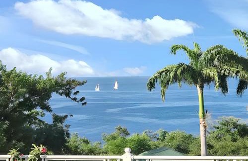 Pointe-Noire House | Maison spacieuse à Pointe-Noire avec piscine partagée 110 m²