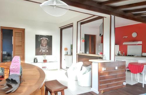 Pointe-Noire House | Maison spacieuse à Pointe-Noire avec piscine partagée 110 m²