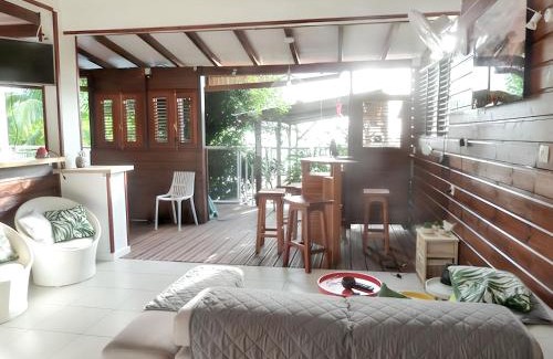 Pointe-Noire House | Maison spacieuse à Pointe-Noire avec piscine partagée 110 m²