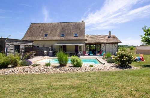 Rampieux House | Maison spacieuse avec piscine chauffée, grand jardin et équipements bébé en Dordogne - FR-1-616-267