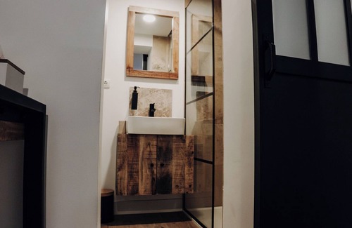 Beauraing Hotel | Maison Ubuntu