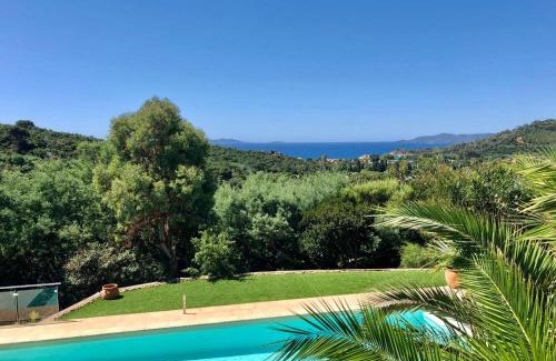 Cavaliere Villa | Maison vue mer sur les Îles d'Or