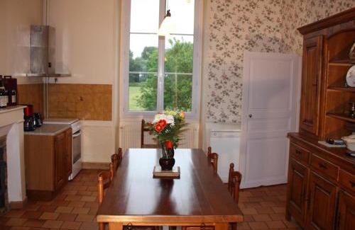 Beaumont-en-Veron House | Maison XIXe, grand jardin clos, au cœur des vignobles, près de Chinon et de la Loire à Vélo - FR-1-381-445