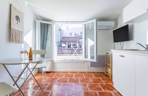 La Joliette Apartment | MaisonMars Le Petit Panier Studio Rooftop