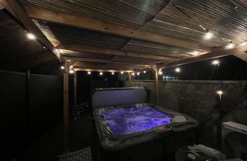 Lutterbach House | Maisonnette avec terrasse avec spa privatif