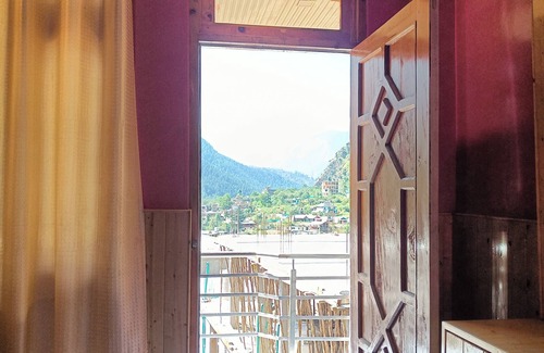 Kasol House | Majestic Mountain Bhaiji Guest House