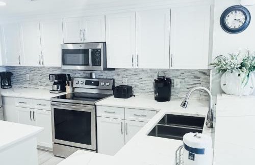 Long Beach House | Majestic Resort 505 with RESERVED parking on 3rd Floor Walk-Over