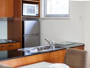 Adelaide Central Business District Hotel | Majestic Roof Garden Hotel