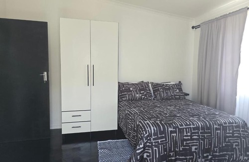 Humewood Apartment | Majhiya on Ferndale apt