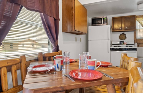 Rapid City Cabin | Make memories from your patio - In Rapid City On Canyon Lake Thirty Minutes from Mt Rushmore