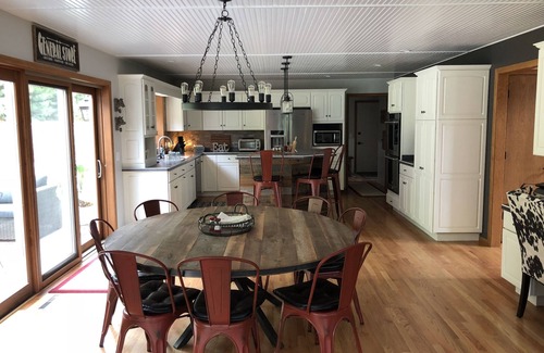 Deerfield Other | Make your escape to Rural Wisconsin. Only 20 miles to Madison